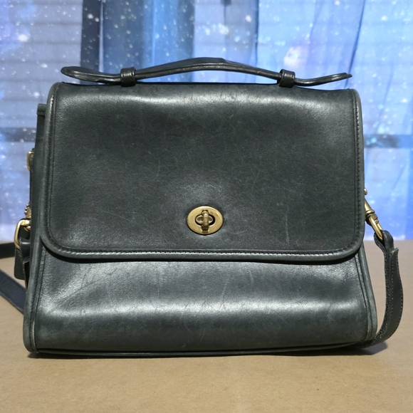 Coach Handbags - Coach Purse